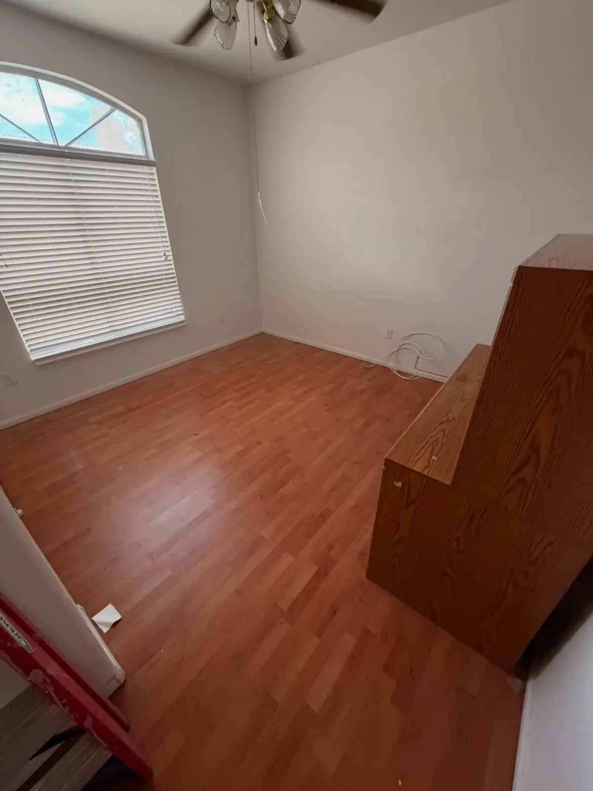 The same Carefree room cleared to the laminate floor