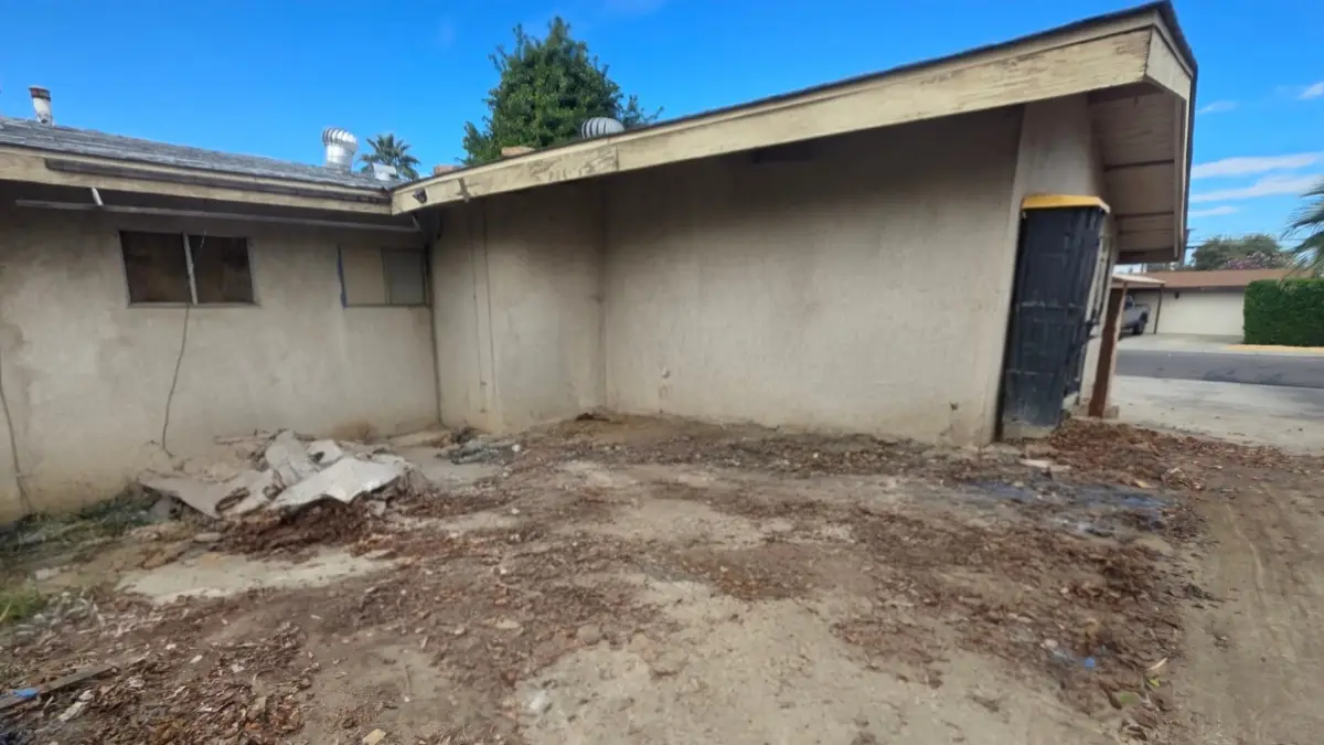The same Goodyear carport cleared to the dirt pad