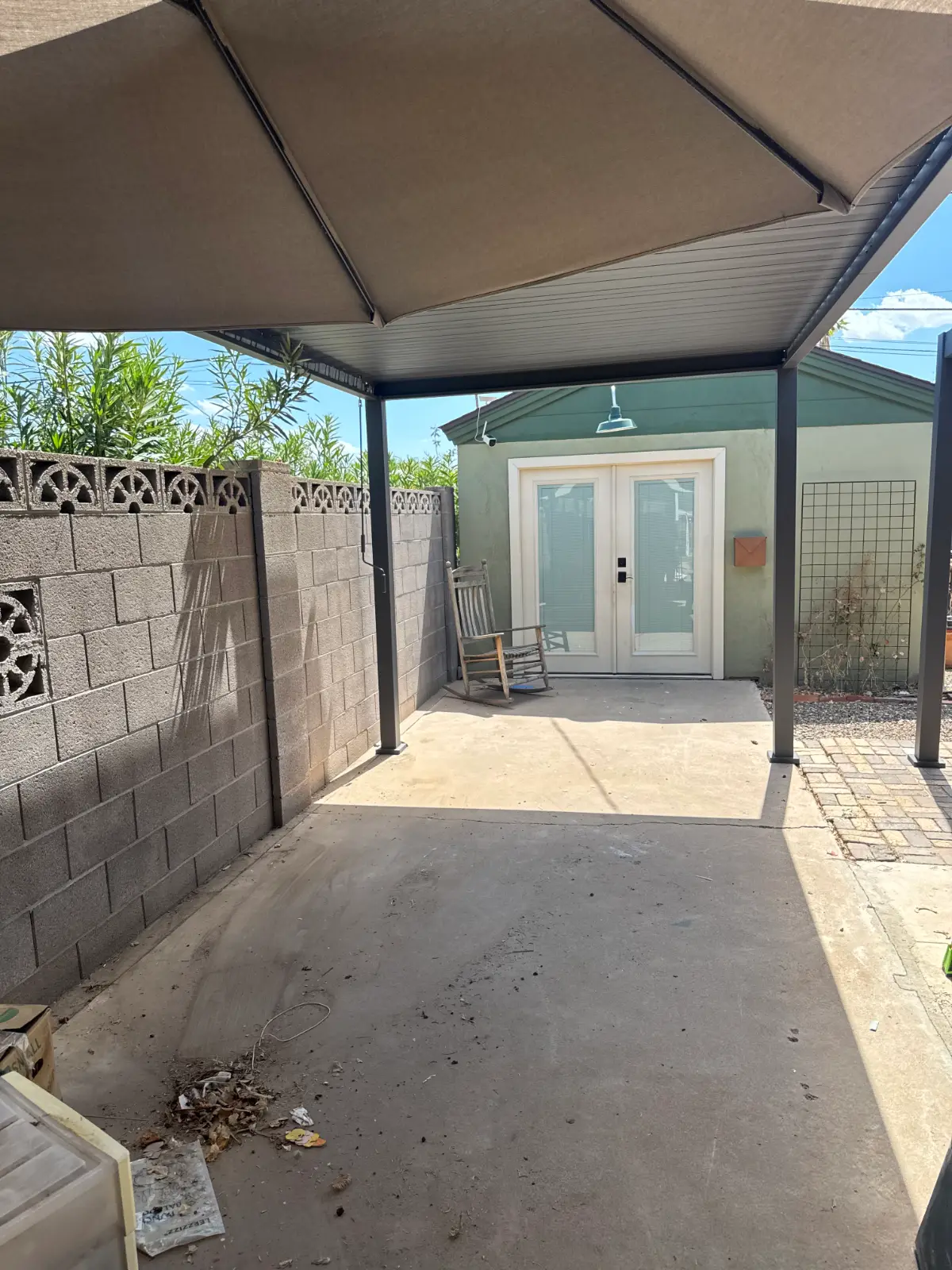 The same Peoria patio clear to the concrete