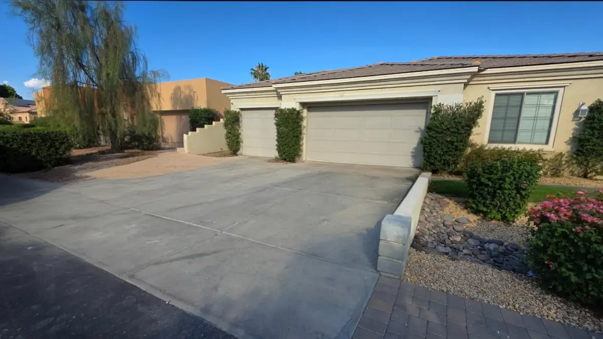 The same Tempe driveway clear in front of the garage