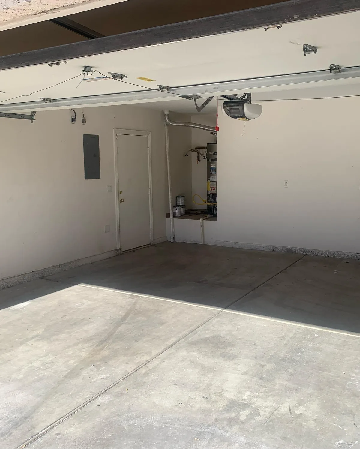 Cleared Tempe garage after junk removal